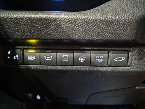 Used 2025 Toyota RAV4 XSE w/ Advanced Technology Package AWD/4WD image 18