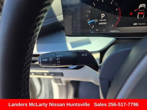 Used 2025 Nissan Murano SL AWD/4WD image 28