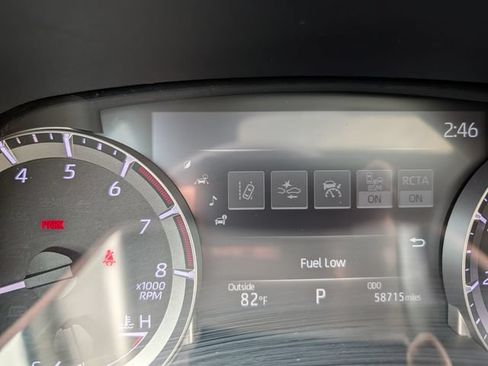 Used 2023 Toyota Highlander XLE FWD image 29