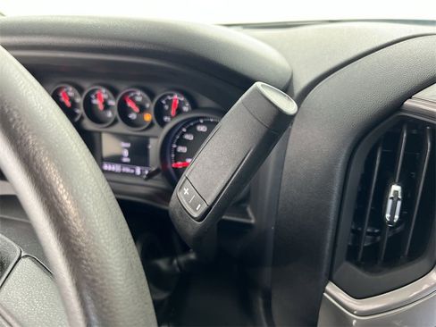 Used 2025 Chevrolet Silverado 1500 Custom image 15