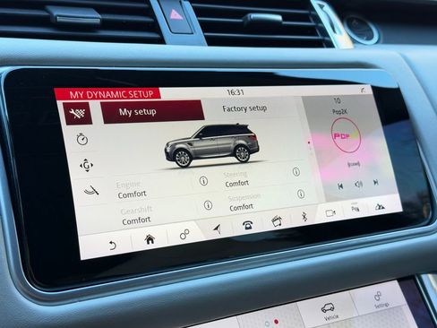 Used 2019 Land Rover Range Rover Sport SVR image 23