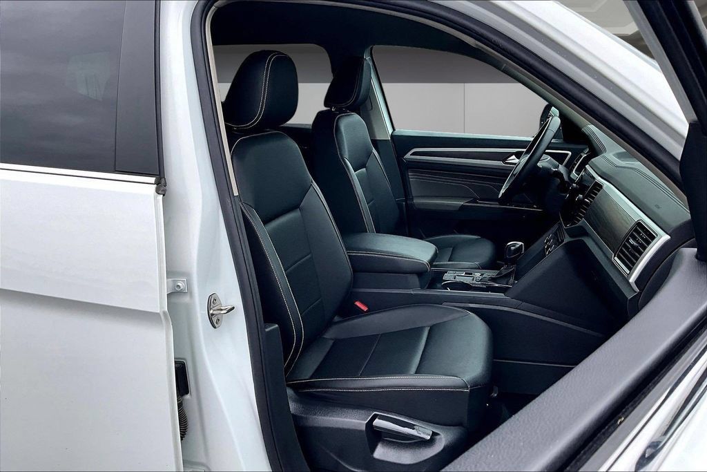Used 2023 Volkswagen Atlas SE FWD image 29