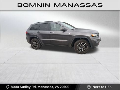 Used 2019 Jeep Grand Cherokee Trailhawk image 3