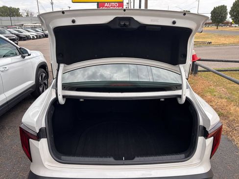 Used 2025 Kia K4 FWD image 29