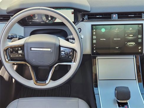 Used 2025 Land Rover Range Rover Velar S image 26