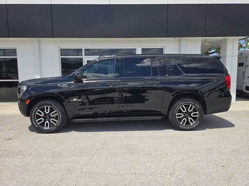 Certified 2021 GMC Yukon XL AT4 AWD/4WD image 4