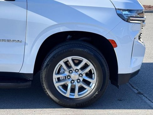 Used 2023 Chevrolet Suburban LT image 47