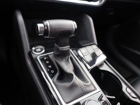 Used 2023 Kia Sportage EX image 7