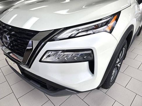 Used 2023 Nissan Rogue SV w/ SV Premium B Package AWD/4WD image 6