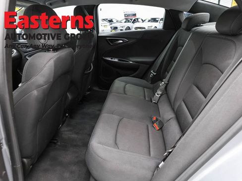 Used 2024 Chevrolet Malibu RS FWD image 20