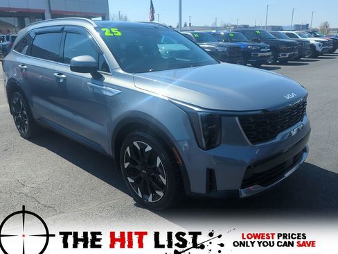 Used 2025 Kia Sorento EX w/ Panoramic Sunroof Package FWD image 1