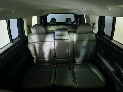 Used 2026 Hyundai Santa Fe SEL FWD image 30