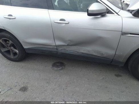 Used 2020 Jaguar F-PACE Premium image 12