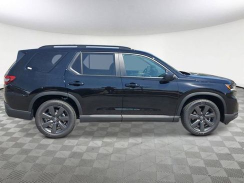 New 2025 Honda Pilot Sport image 2