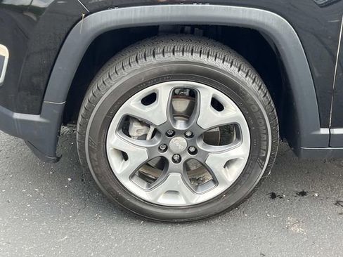 Used 2019 Jeep Compass Limited AWD/4WD image 10
