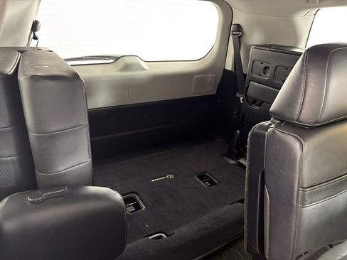 Used 2021 Lexus LX 570 4WD w/ Luxury Package image 42