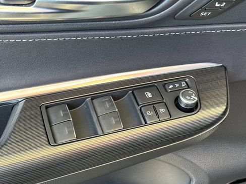 Certified 2024 Toyota Venza Limited AWD/4WD image 15