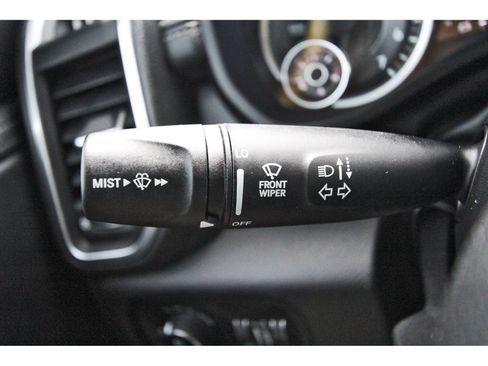 Used 2023 RAM 1500 Laramie AWD/4WD image 23