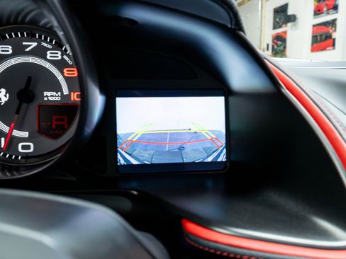 Used 2019 Ferrari 812 Superfast image 65