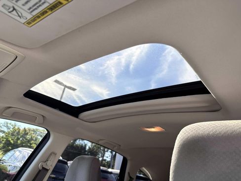 Used 2016 Honda CR-V EX image 12