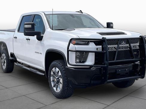 Used 2022 Chevrolet Silverado 2500 Custom w/ Custom Value Package AWD/4WD image 3