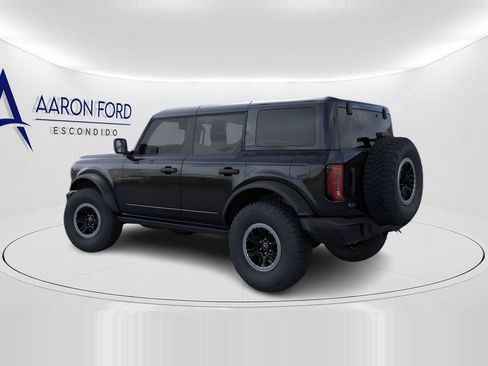 New 2025 Ford Bronco Badlands w/ Sasquatch Package AWD/4WD image 4