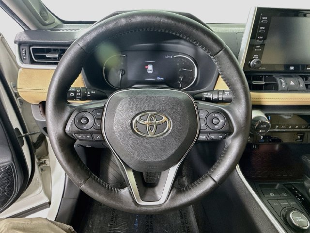 Used 2019 Toyota RAV4 Limited w/ Cold Weather Package AWD/4WD image 11