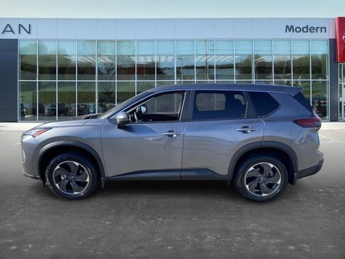 Certified 2024 Nissan Rogue SV image 7