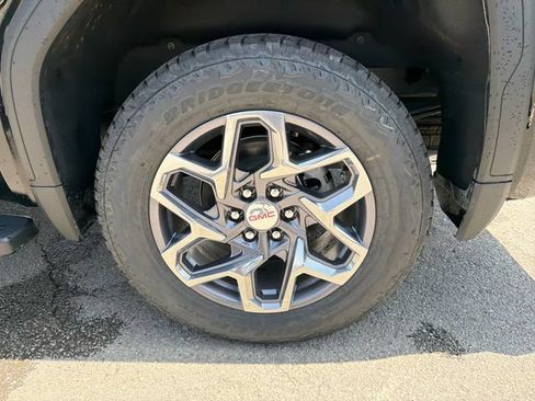 New 2026 GMC Sierra 1500 SLT w/ SLT Premium Plus Package AWD/4WD image 26