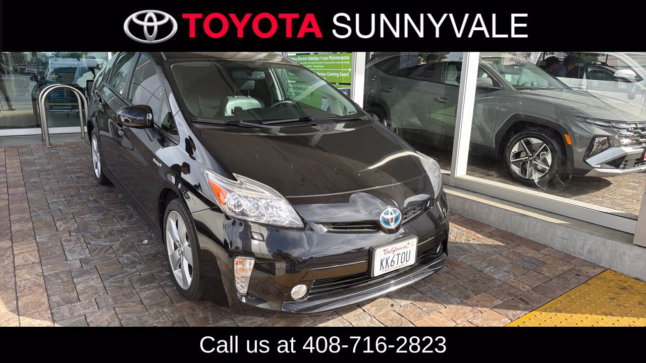 Used 2013 Toyota Prius Five FWD image 1