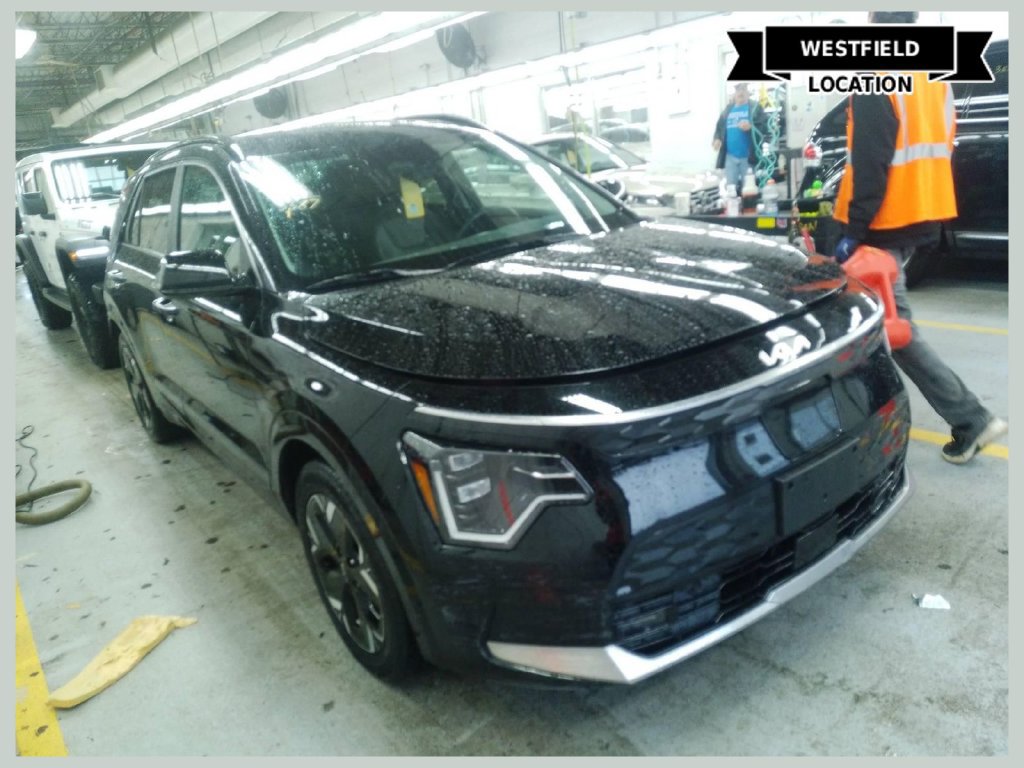 Used 2023 Kia Niro Wave w/ Wave Preserve Package FWD image 1