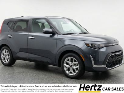 Used 2025 Kia Soul LX w/ LX Technology Package