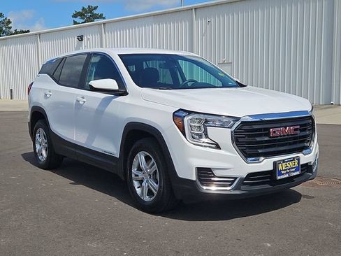 Used 2024 GMC Terrain SLE AWD/4WD image 3