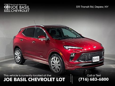 Used 2024 Buick Encore GX Avenir w/ Avenir Convenience Package FWD image 1