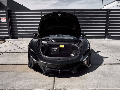 Used 2025 McLaren Artura Spider image 20