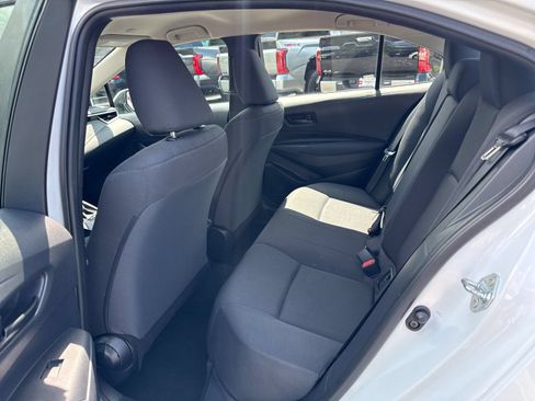 Used 2025 Toyota Corolla LE FWD image 12