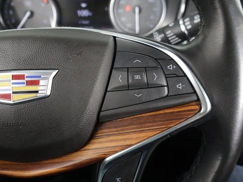 Used 2020 Cadillac XT5 Premium Luxury image 44