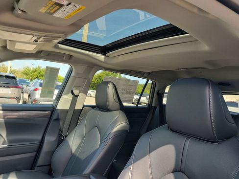 New 2026 Toyota Highlander Limited AWD/4WD image 21