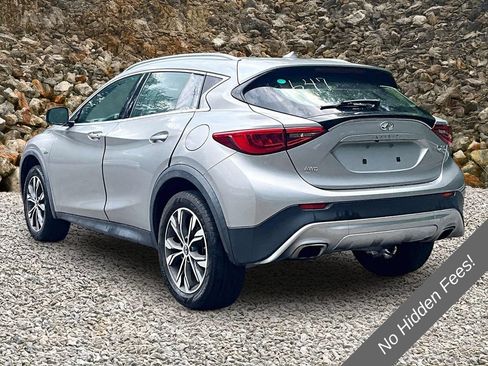 Used 2018 INFINITI QX30 AWD image 10