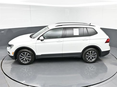Used 2021 Volkswagen Tiguan S image 28