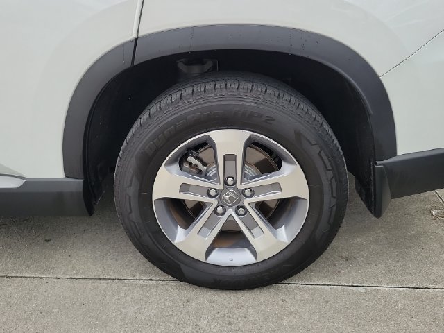 Used 2025 Honda Pilot EX-L image 5