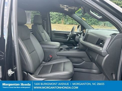 Used 2025 Chevrolet Suburban Z71 w/ Comfort Package image 45