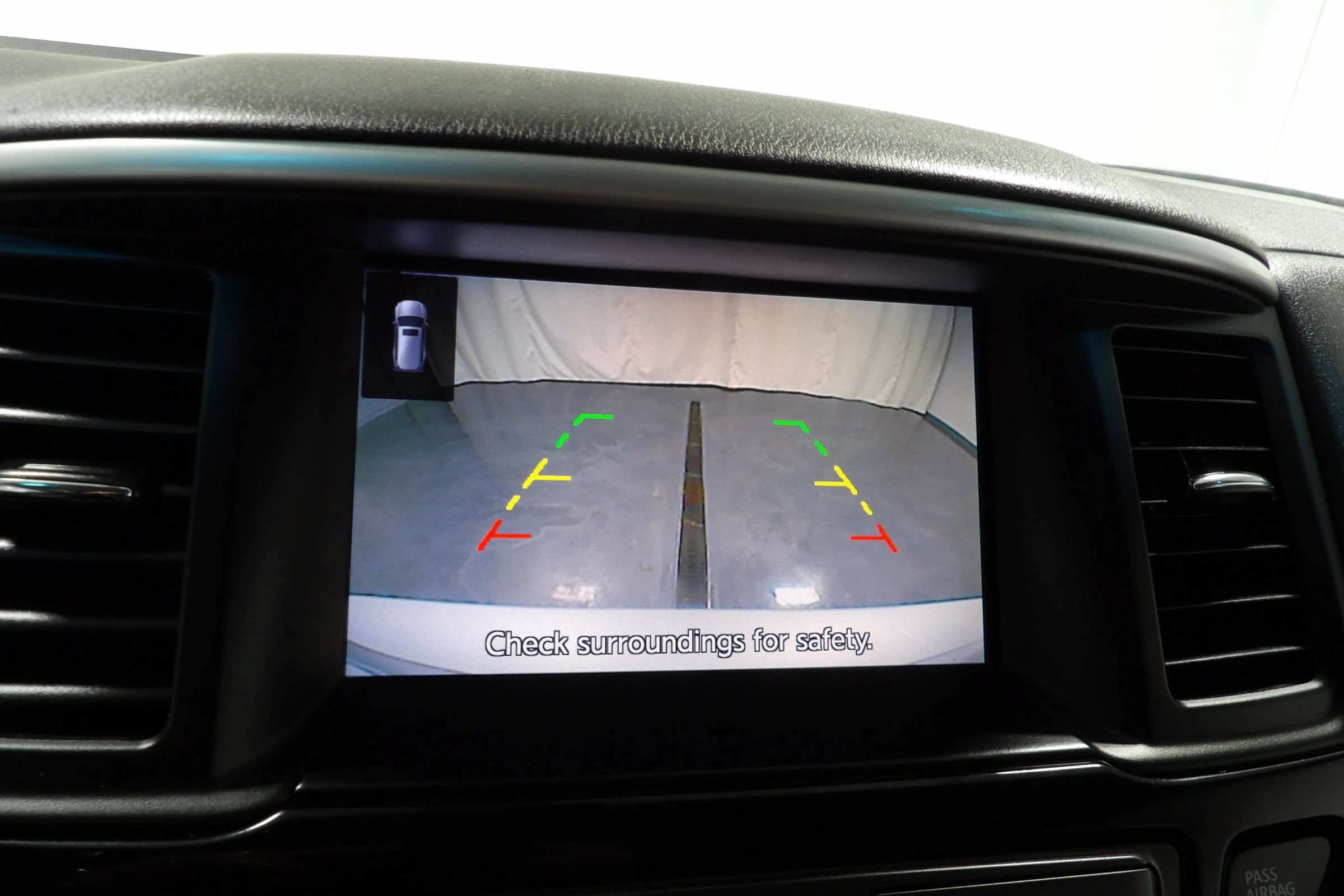 Used 2020 Nissan Pathfinder S FWD image 20