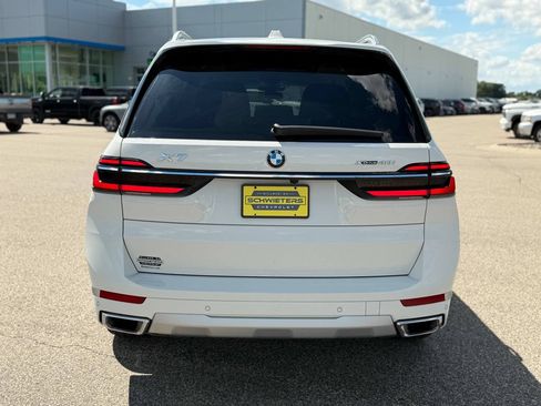 Used 2026 BMW X7 xDrive40i AWD/4WD image 7