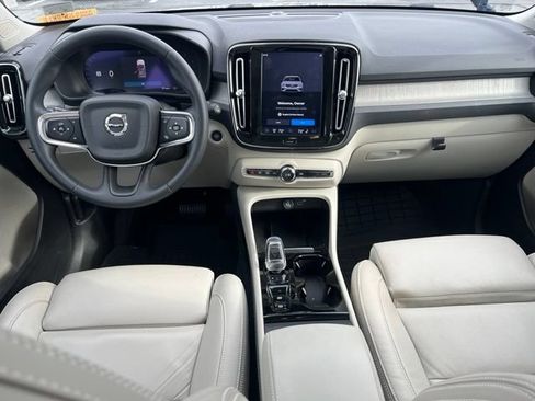 Certified 2023 Volvo XC40 B5 Ultimate w/ Protection Package Premier AWD/4WD image 6