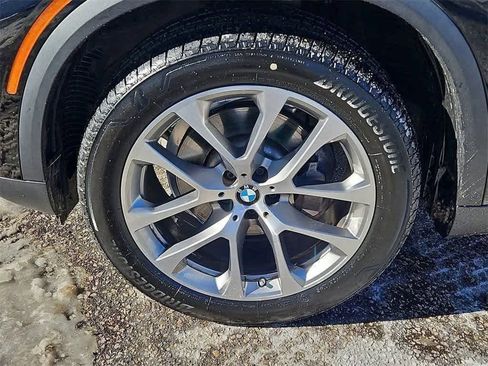 Used 2023 BMW X5 xDrive40i w/ Premium Package image 11