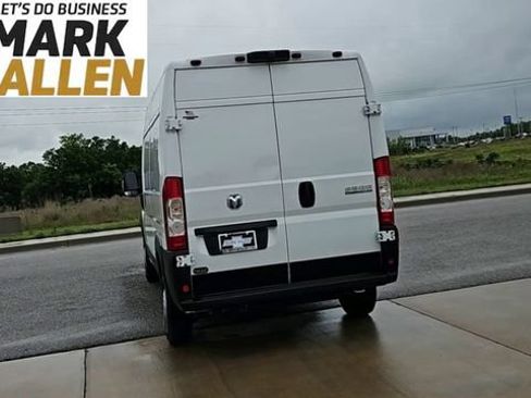 Used 2025 RAM ProMaster 2500 w/ Convenience Group FWD image 7
