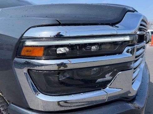 Certified 2025 RAM 2500 Laramie AWD/4WD image 10