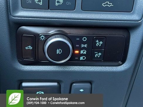 Used 2023 Ford F150 Platinum AWD/4WD image 29