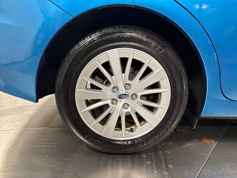 Used 2017 Subaru Impreza 2.0i Premium image 13
